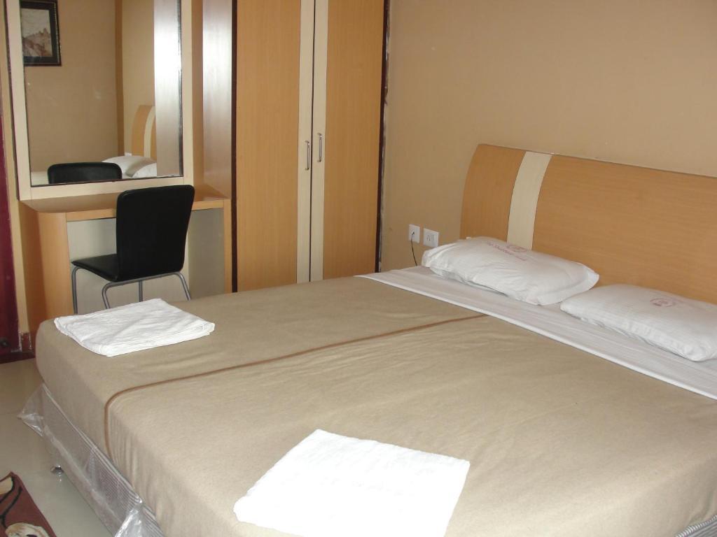 Shubham Beach Hotel Puri Room photo